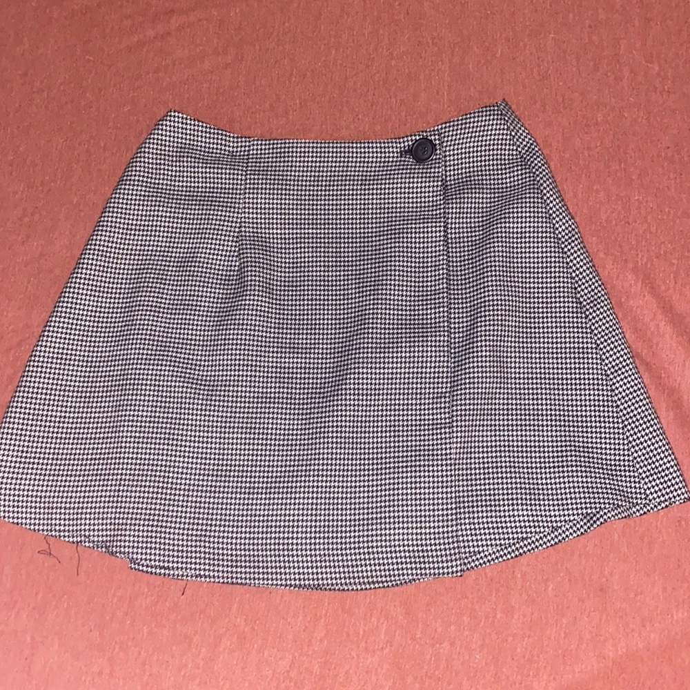 Rampage size 3 houndstooth miniskirt